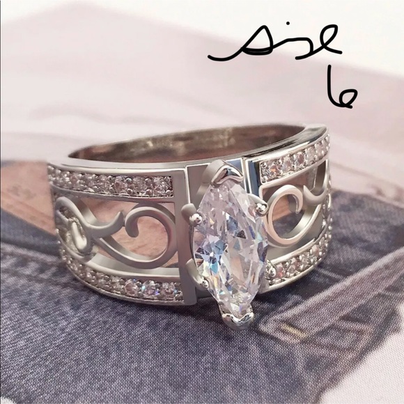 Size 6 White Gold Filled Wedding Ring - Picture 2 of 6